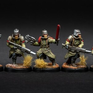 Grimguard Trench Runners / Miniature in resina 16k di Station Forge / 28 mm 32 mm per wargame da tavolo / Non dipinte immagine 2