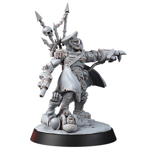 Chaos Renegades Of Pain General | 16k Resin Miniatures | 28mm 32mm Tabletop Wargaming | Unpainted image 2