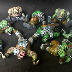 Ork corpses | 16k resin miniatures | 28mm 32mm tabletop wargaming | unpainted image 3