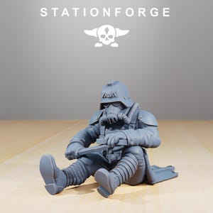 Grimguard Comrades | Station Forge 16k Resin Miniatures | 28mm 32mm Tabletop Wargaming | Unpainted image 6