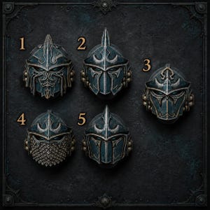 Puede incluir: Cinco cascos en miniatura distintos de color azul oscuro y plata met&aacute;lica dispuestos en una cuadr&iacute;cula, numerados del uno al cinco. Cada casco presenta una cresta puntiaguda, visera angular y detalles laterales. El casco cuatro incluye una m&aacute;scara de malla.