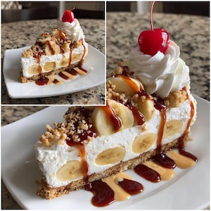 Peut inclure: Une part de tarte à la crème de banane sur une assiette blanche. La tarte comprend une croûte de biscuits Graham, des couches de bananes, de la crème fouettée et un filet de caramel, garnie d'une cerise. Le dessert est garni de noix hachées.
