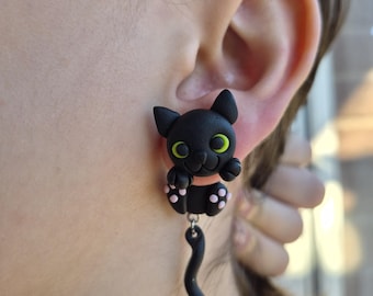 Orecchini a forma di gatto nero in argilla polimerica / Gioielli Kawaii con gattino