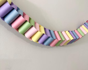 Ghirlanda di catene di carta pastello spessa, decorazioni per feste di Pasqua e primavera, striscione per feste pre-infilato