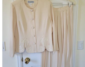 Conjunto de falda y traje vintage Jessica Howard color crema, talla 10, bordado, 2 piezas, fabricado en EE. UU., tal cual.