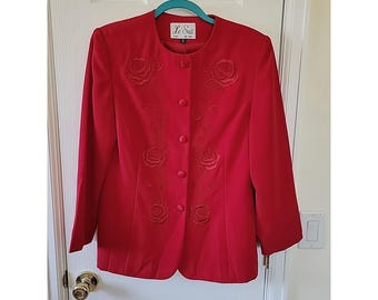 Chaqueta Le Suit roja sin cuello, con bordado floral de rosas y botones en la parte delantera, talla 10