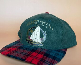 Vintage 1990s Atlantic City NJ Nautical Sailboat Plaid Brim Snapback Hat KC