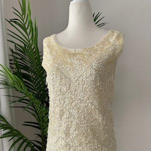 Coquille de tricot de paillettes perlées des années 50