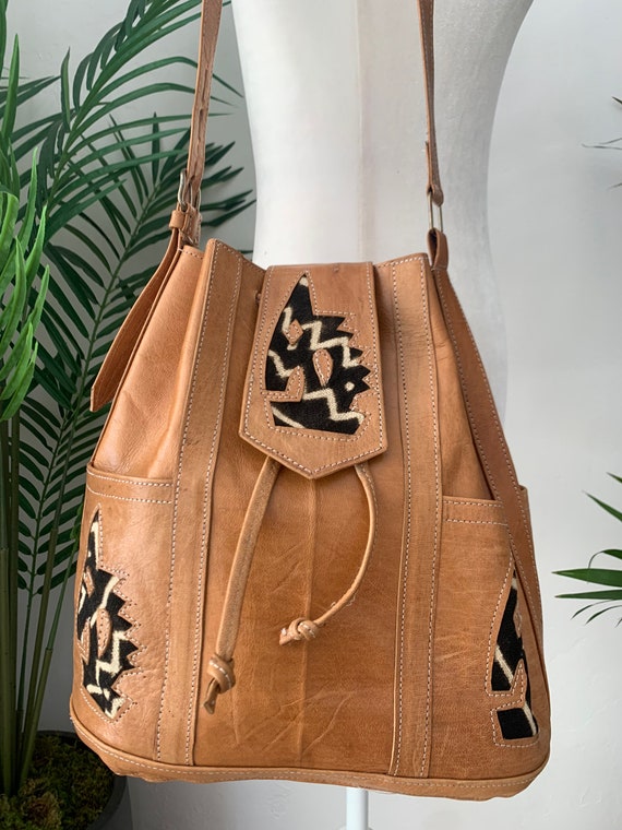 Leather Drawstring Shoulder Bag - image 2