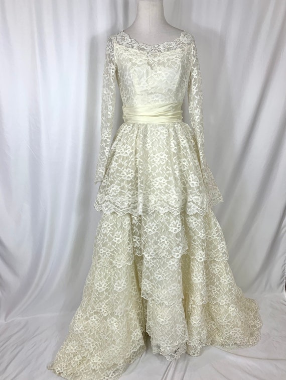 Vintage 50’s Tiered Lace Wedding Gown