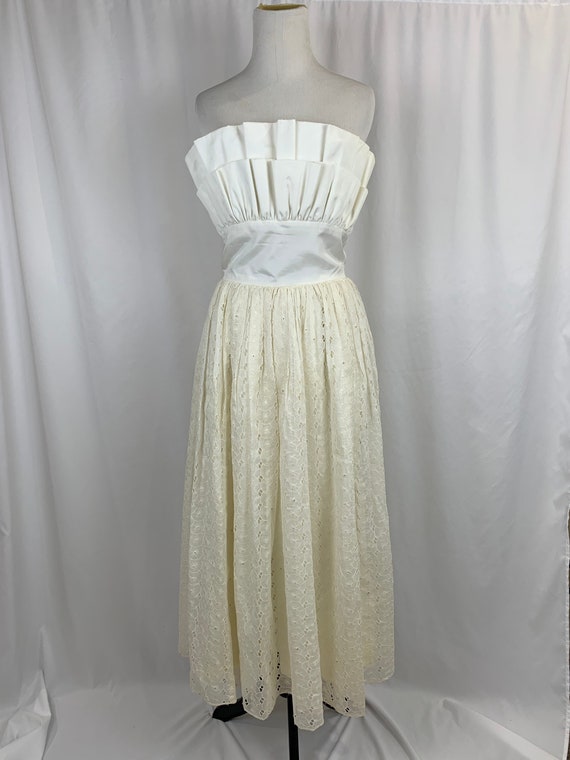 Vintage 1950’s Ivory Tea Length Wedding Dress