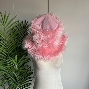 Pink Fuzzy Hat Vintage - Etsy display picture 1