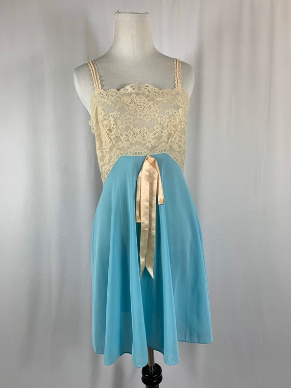 Vintage 60’s Robins Egg Blue Babydoll