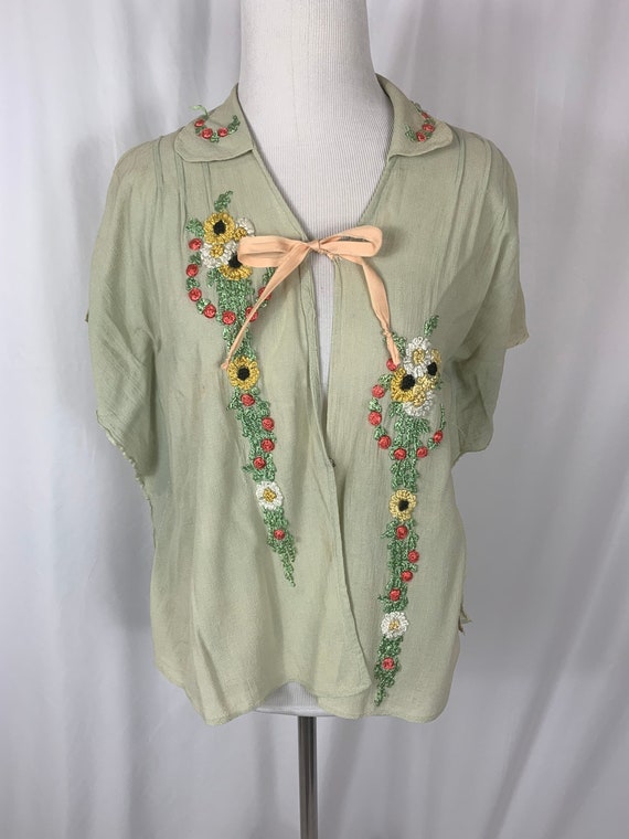 Vintage 40’s Floral Embroidered Blouse