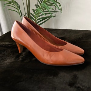 Brown Leather Pump High Heels