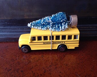 maisto school bus