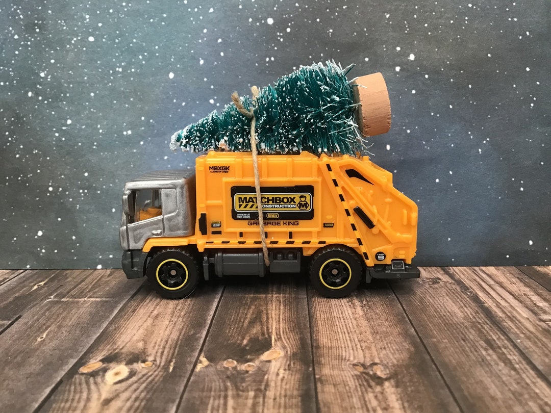 Garbage Truck Carrying Christmas Tree, Garbage Truck Christmas Ornament