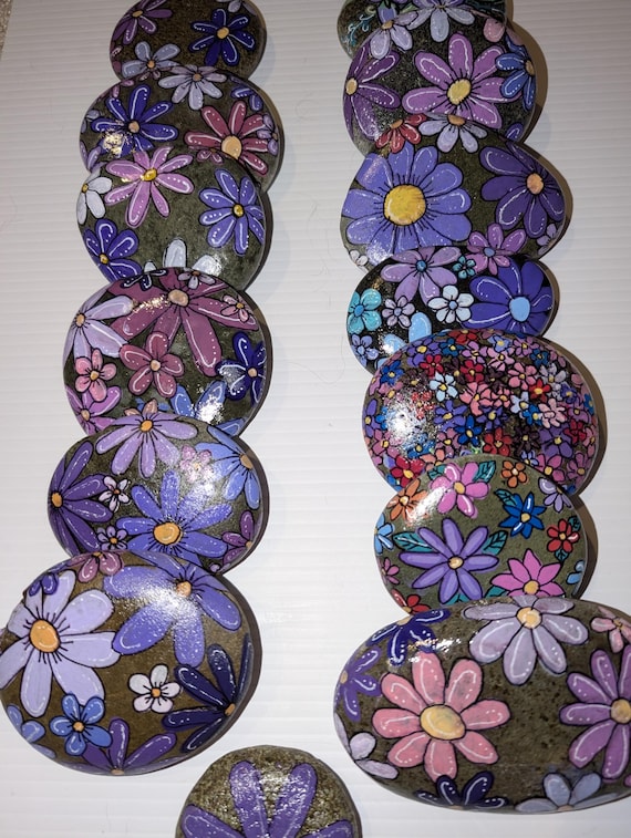 Decorative Hand-painted Rocks, Floral Art, Unique Gifts, Colorful Garden Decor, Nature-Inspired Home Accents