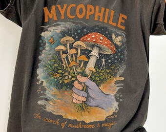 Mycophile Mushroom Bouquet T-Shirt | Foraging | Comfort Colors