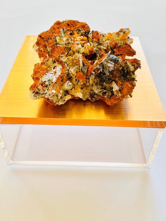 Rose Gold Box with Crystals, Crystal box, Jewelry Box, Reiki Box, Rare Crystal Box, Rose Gold Jewelry box, Hemimorphite Crystals on Limonite