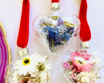 Dried Flower ornament, heart Ornaments, Dried flowers, Strawflowers, Boho ornament, Farmhouse ornament, Ornament exchange, Valentine Gift