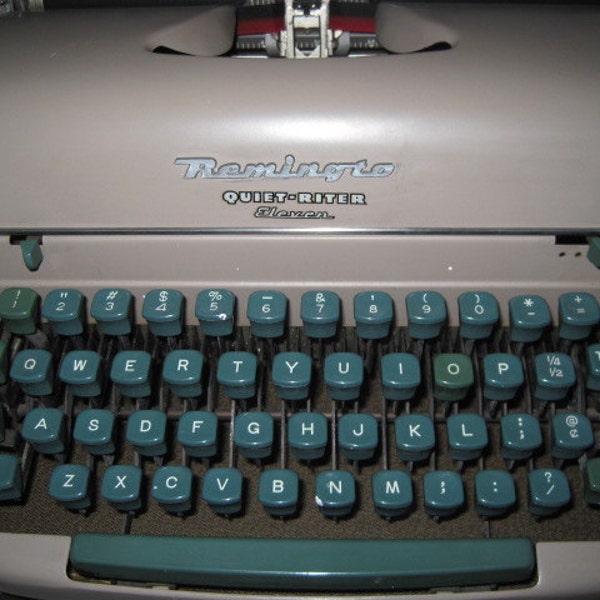 Vintage Remington Quiet-Riter  Eleven - Portable Typewriter - 1950s