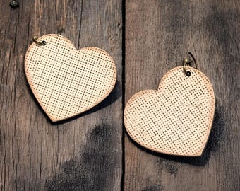 Abstract-Textured Heart Earring Design | Digital SVG, AI, and PDF Files for Laser Engraving