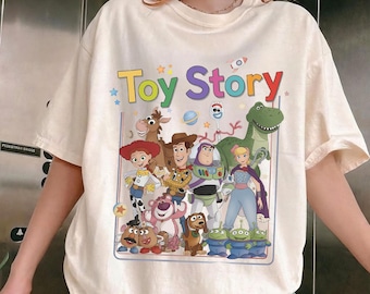 Camiseta retro de Toy Story de 1995, camiseta de Woody y Buzz del Pixar Fest, camiseta "Tienes un amigo en mí", camiseta para el viaje familiar a Disneyland WDW 2026 (regalo)