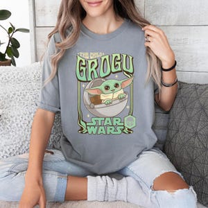 Vintage Disney Star Wars Grogu Shirt, Disney Baby Yoda Shirt, Retro Sci Fi Graphic Tee, Mandalorian Gift, Cute Fan Tee, Movie Lover