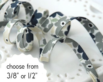 bold greyscale flowers on white - double fold, bias tape - 3 yards, CHOOSE 3/8" or 1/2" wide