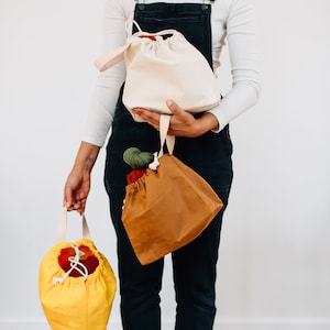 Field Bag - Knitting Project Bag - PDF Sewing Pattern - Fringe Supply Co.