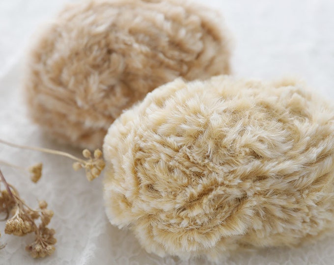 Luxe Fluff Faux Fur Yarn 50g Available in 42 Colors / 100 Polyester Yarn / Eyelash Yarn / Fur