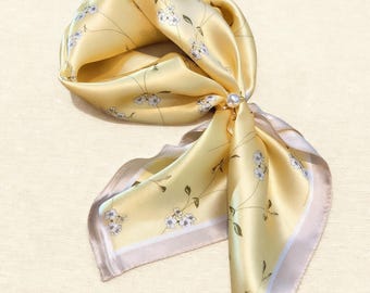 Sciarpa in seta di gelso 100% - Elegante sciarpa floreale gialla - Regalo per lei