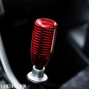 Pomello del cambio in fibra di carbonio – Compatibile con Subaru WRX / STI / BRZ - M12x1.25 Red Carbon Fiber