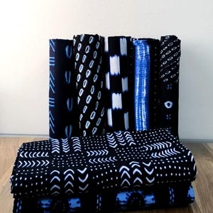 Klik op uw keuze: 100% katoenen etnische waxstof in indigo katoen – diverse traditionele patronen