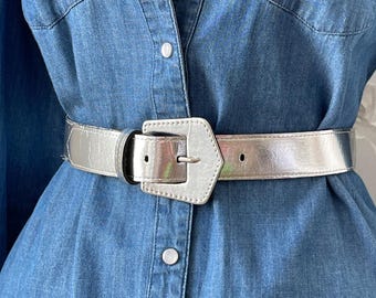 Vintage Vinyl silver belt 80s
