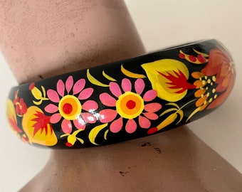 Vintage black bangle daisy flowers wood bracelet hand painted