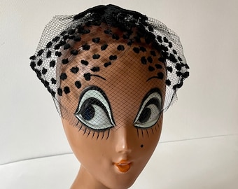 Chapeau Vintage voilette résille noire noeud velours 1960s