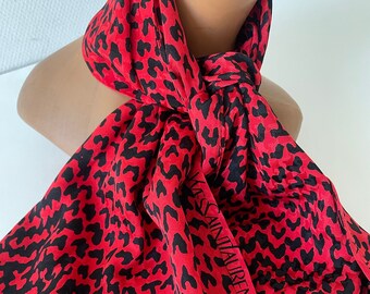 Foulard fait main avec Soie tissu griffé YSL vintage imprimé peau de serpent dschungel touch