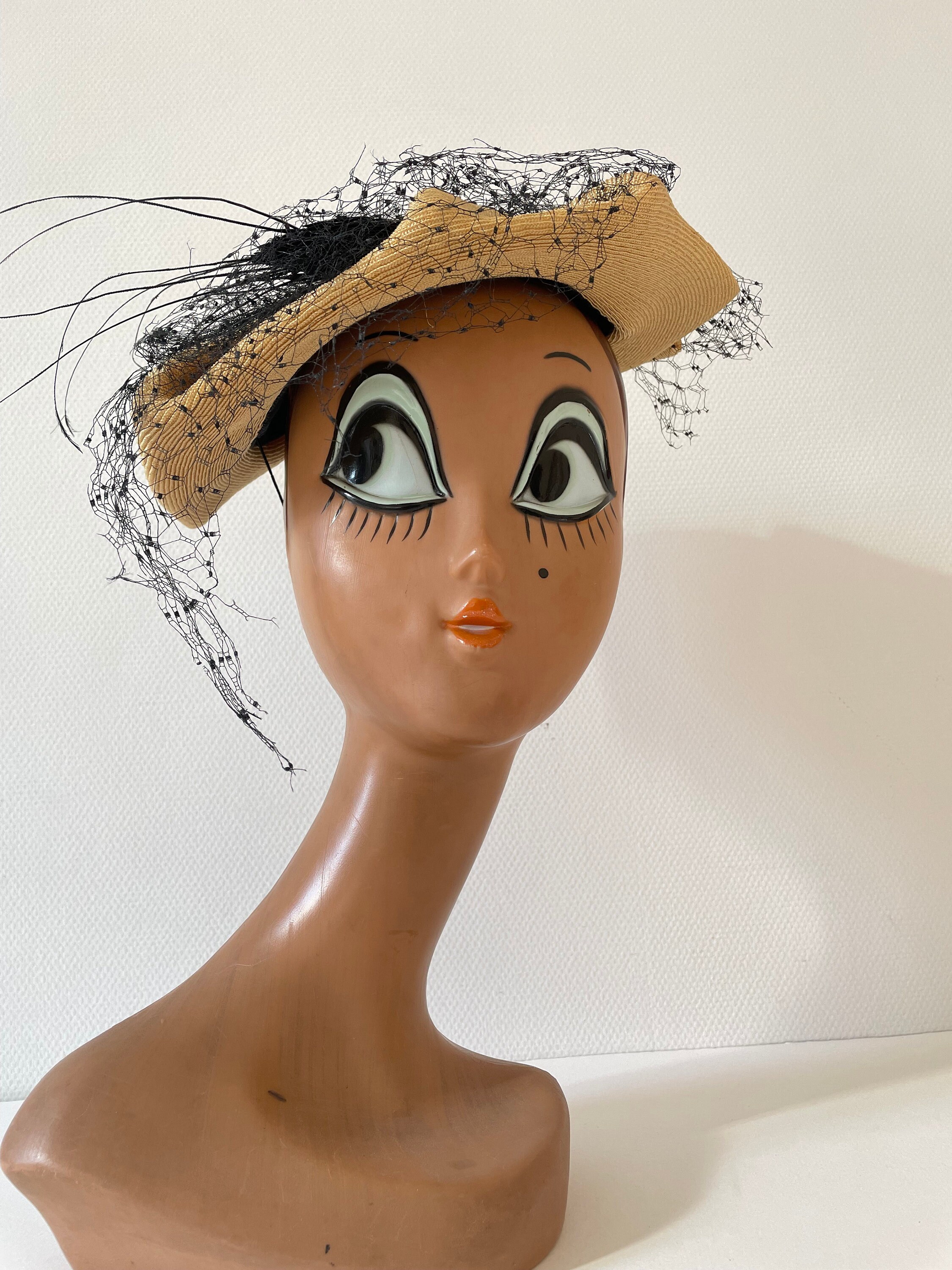 Ancienne voilette noire maille treillis pois velours - Le Grenier de