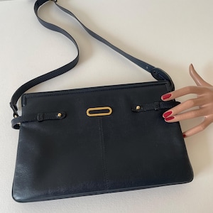 Vintage 80s navy leather bag gold clasp