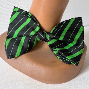 Noeud papillon double Michel Axel 1970s  soie imprimée French dandy Rive Droite