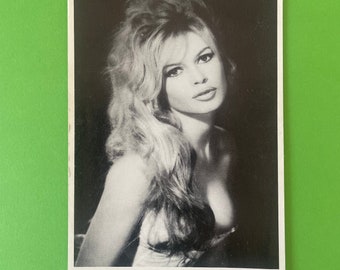 Vintage portrait Brigitte Bardot   blonde French beauty woman portrait Saint Tropez Forever promotional gift 60s