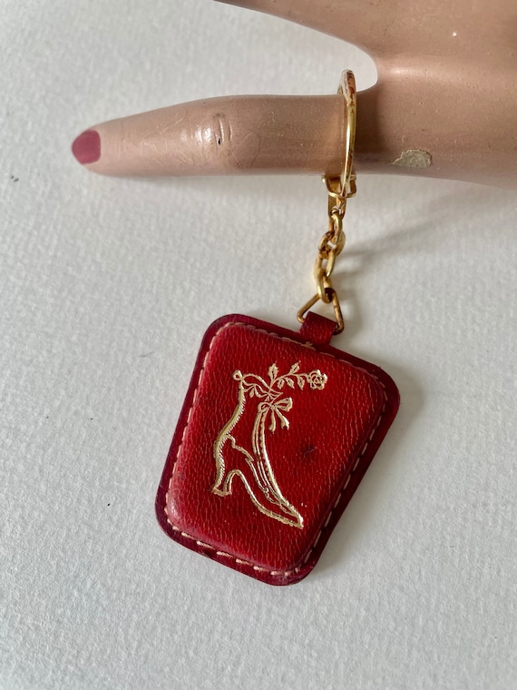 Vintage keyring gold shoe Gem