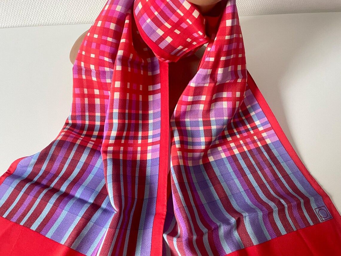 Vintage ...70s silk scarf  - tartan pattern red pink, foto 2 di 5