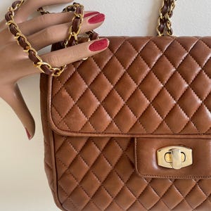 Vintage  quilted leather bag chestnut bag 90s gold chain - Made in Italy