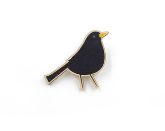 Wooden Pin Badge &quot;Blackbird&quot; (FSC certified wood)