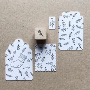 Rubber Stamp "Holiday Berries" - 13x14mm // hand drawn mini stamp with wooden base