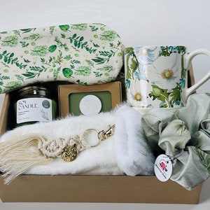 Gift Box for Valentine&#39;s Day, Self Care Gift Box, Gift Box for Birth Day, Gift for Mother&#39;s Day, Gift Box for Her, Care Package For Her