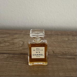 Chanel no 5 vintage - Etsy 日本